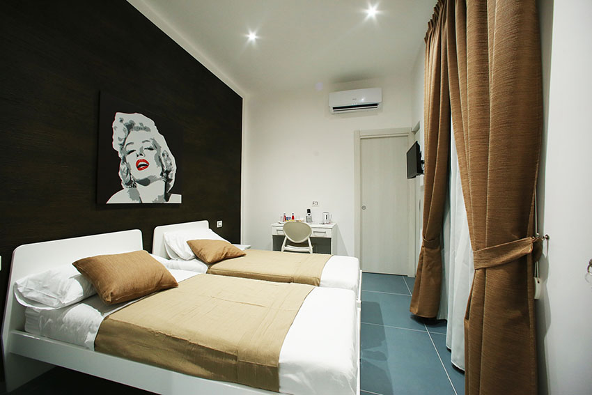 Mascalzone Latino maxsalute